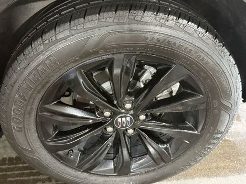 Used 2025 Buick Envista Sport Touring w/ Convenience I Package FWD image 28