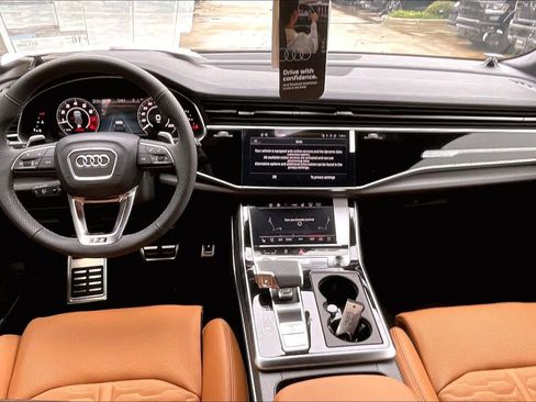 New 2026 Audi RS Q8 performance image 5