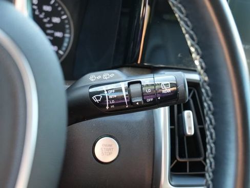 Used 2021 Kia Sorento EX FWD image 29