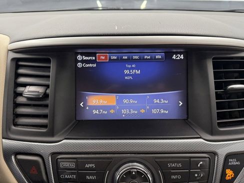 Used 2019 Nissan Pathfinder SL w/ Cargo Package image 32