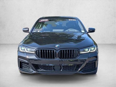 Certified 2022 BMW M550i xDrive AWD/4WD image 2
