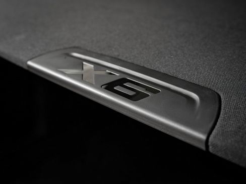 New 2026 BMW X6 xDrive40i w/ Climate Comfort Package image 23