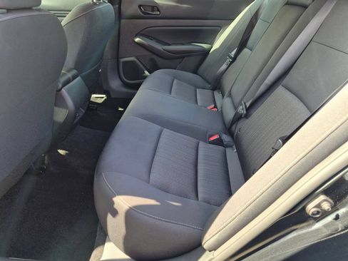 Used 2025 Nissan Altima 2.5 SV FWD image 23