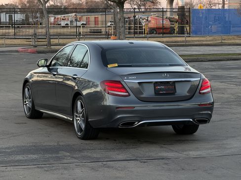 Used 2018 Mercedes-Benz E 300 image 10