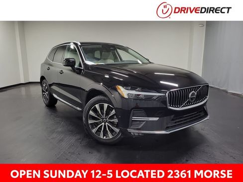 Used 2023 Volvo XC60 B5 Plus FWD image 1