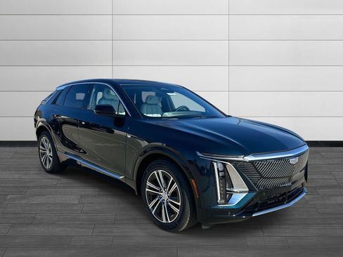 New 2026 Cadillac Lyriq Premium Luxury image 7