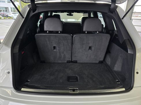 Used 2025 Audi Q7 3.0T Premium Plus image 17
