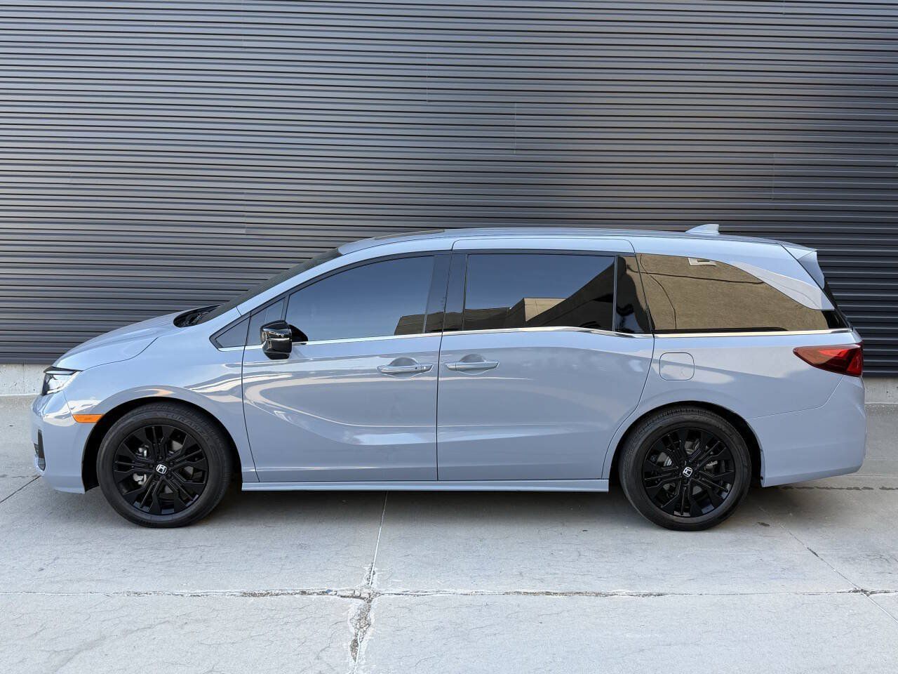Used 2025 Honda Odyssey Sport-L image 10