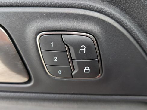 Used 2019 Ford Mustang Shelby GT350 w/ Technology Package image 19