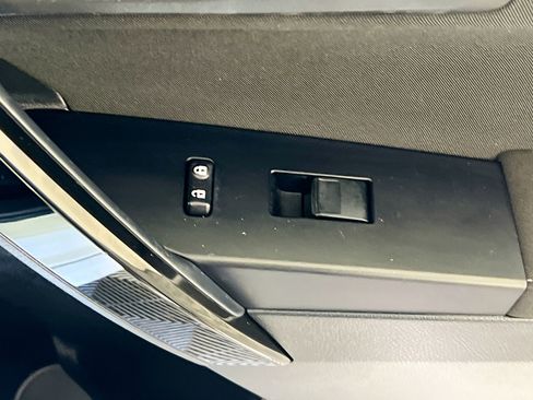 Used 2018 Toyota Corolla iM image 31