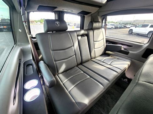 Used 2020 Chevrolet Express 2500 w/ Enhanced Convenience Package RWD image 7