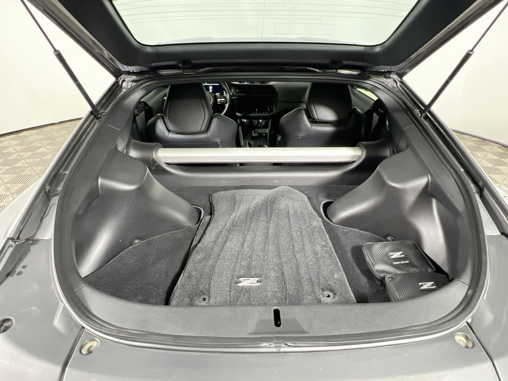 Used 2025 Nissan Z Performance w/ Floor Mat Package RWD image 33