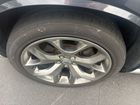 Used 2017 Dodge Challenger SXT RWD image 9