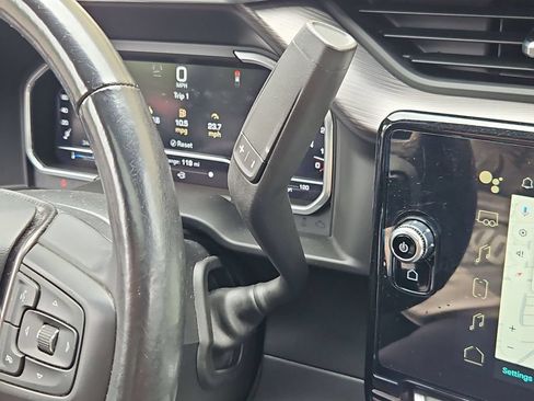 Used 2024 GMC Sierra 3500 Denali Ultimate AWD/4WD image 20