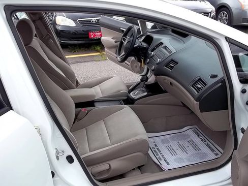 Used 2010 Honda Civic LX image 11