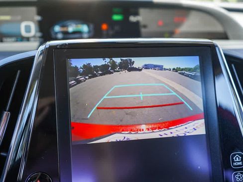 Used 2020 Toyota Prius Prime XLE FWD image 22