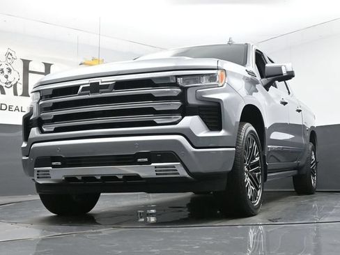 Used 2026 Chevrolet Silverado 1500 High Country AWD/4WD image 4