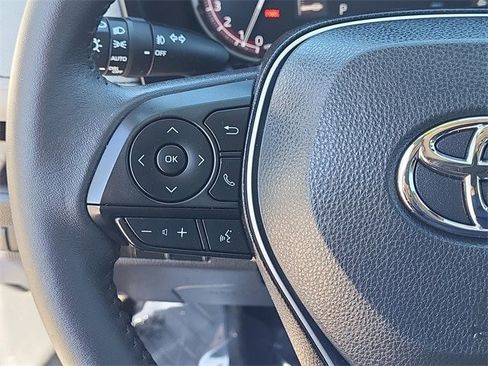 Used 2023 Toyota RAV4 XLE Premium image 12