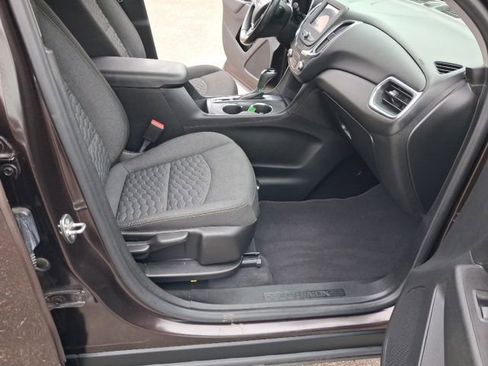 Used 2020 Chevrolet Equinox LT FWD image 33