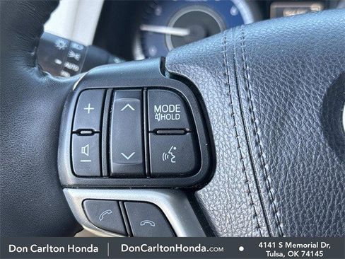 Used 2020 Toyota Sienna Limited Premium image 26