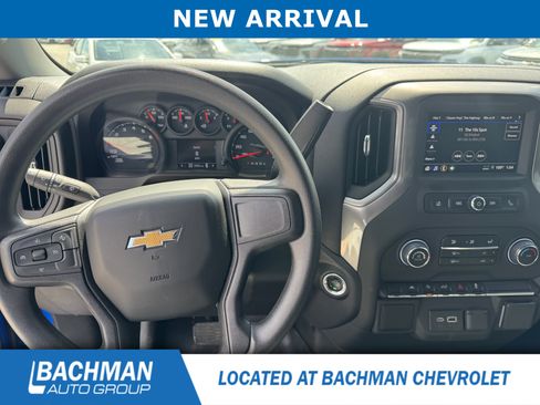 Used 2025 Chevrolet Silverado 1500 Custom w/ LPO, Dark Essentials Package AWD/4WD image 7
