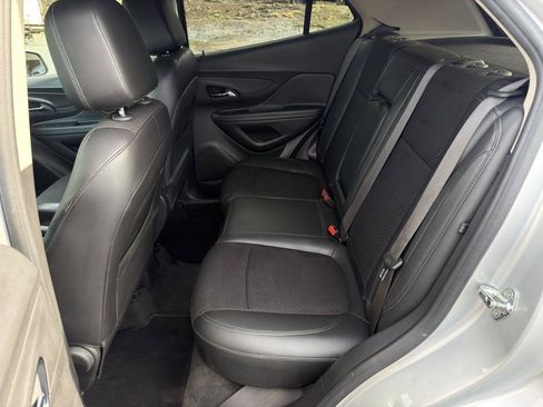 Used 2018 Buick Encore Preferred AWD/4WD image 19