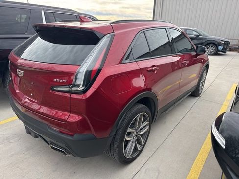 Used 2023 Cadillac XT4 Sport image 3