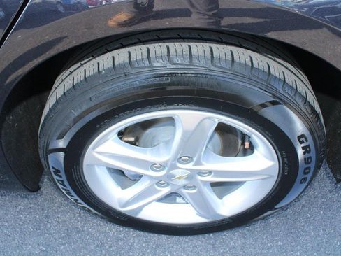 Used 2023 Chevrolet Malibu LT image 7