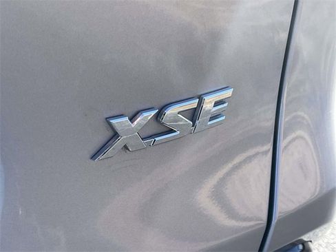 Used 2024 Toyota RAV4 XSE w/ Premium Package image 8