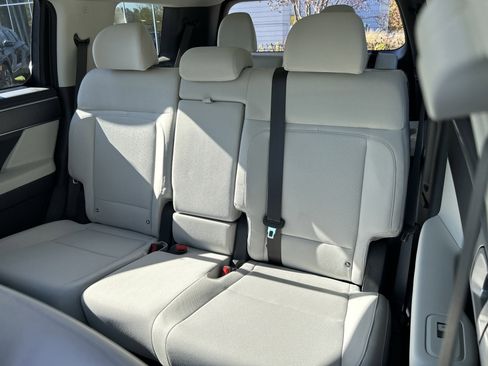 New 2026 Hyundai Santa Fe SE image 16