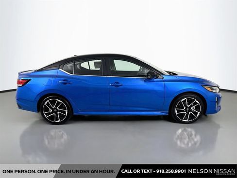 Certified 2025 Nissan Sentra SR w/ SR Premium Package FWD image 4