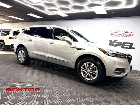 Used 2018 Buick Enclave Essence FWD image 1