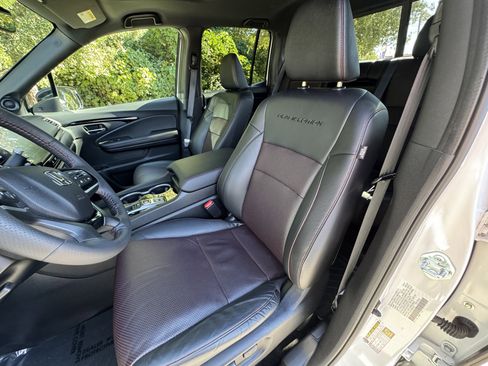 Used 2024 Honda Ridgeline Black Edition image 18