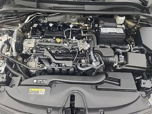 Used 2025 Toyota Corolla LE image 36