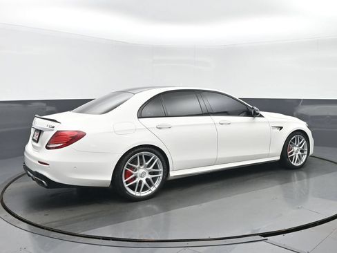 Used 2019 Mercedes-Benz E 63 AMG S image 3