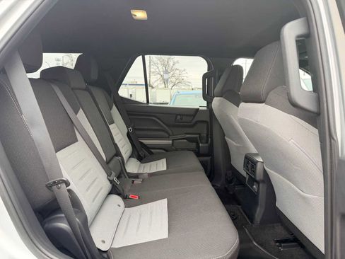 Used 2025 Toyota 4Runner TRD Off-Road image 21