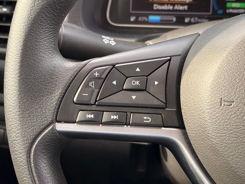 Used 2025 Nissan Leaf S FWD image 12