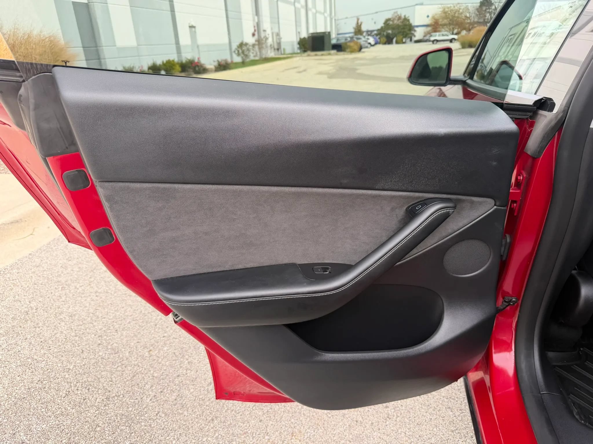 Used 2022 Tesla Model Y Performance AWD/4WD image 16