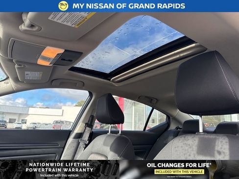 New 2025 Nissan Altima 2.5 SV w/ SV Premium Package image 18