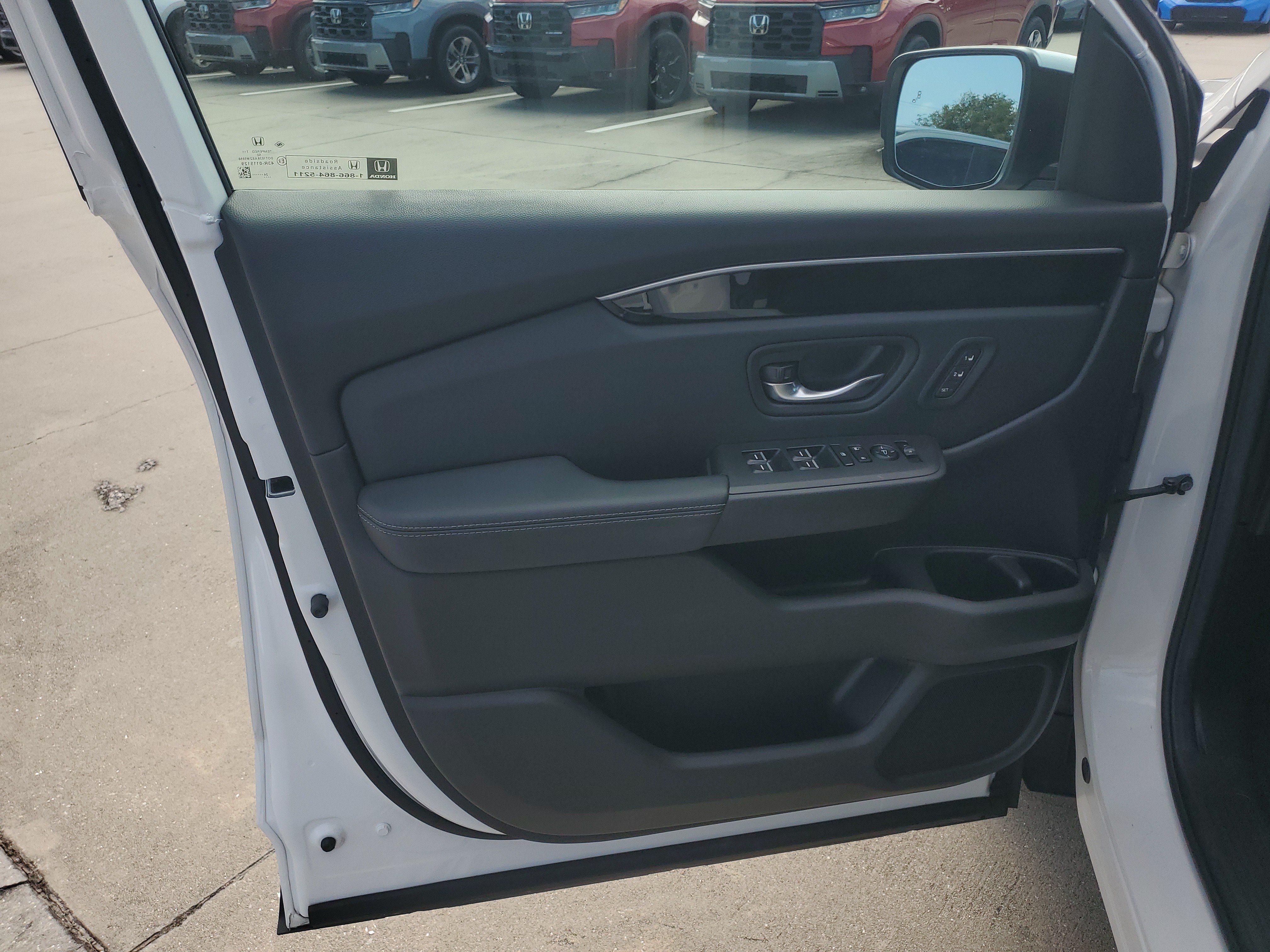 Used 2025 Honda Pilot EX-L image 21