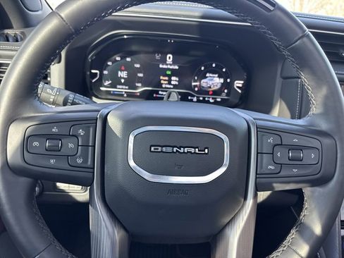 Used 2024 GMC Yukon Denali Ultimate image 35