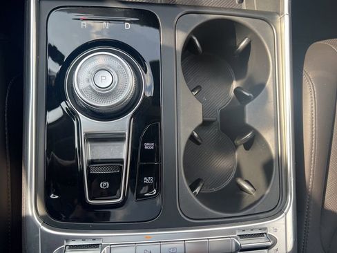 Used 2025 Kia Carnival SX image 20