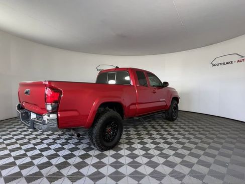 Used 2023 Toyota Tacoma SR5 w/ SR5 Appearance Package RWD image 8