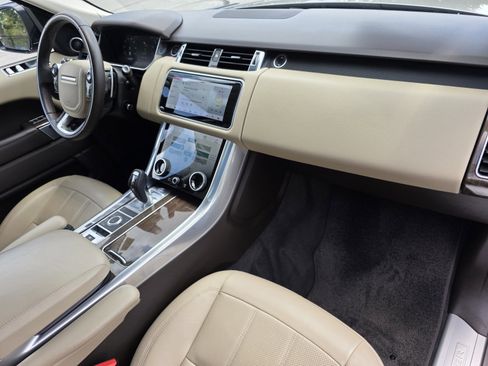 Certified 2022 Land Rover Range Rover Sport HSE Silver Edition image 27