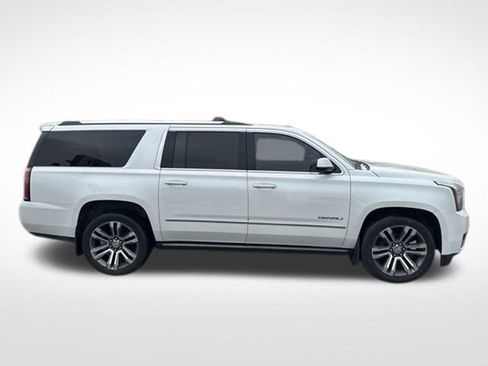 Used 2018 GMC Yukon XL Denali w/ Denali Ultimate Package AWD/4WD image 18