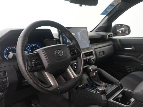 Used 2024 Toyota Tacoma Limited image 25