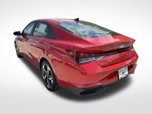 Used 2023 Hyundai Elantra SEL w/ Convenience Package FWD image 7