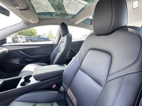 Used 2023 Tesla Model 3 Standard Range RWD image 23