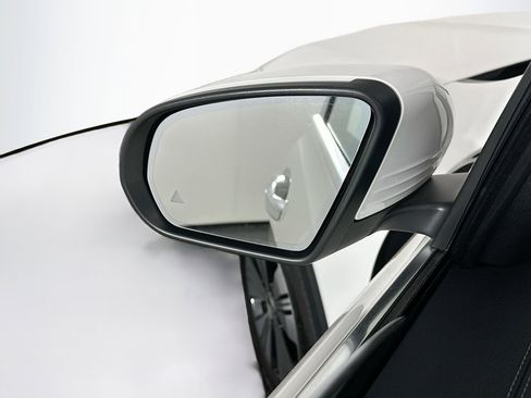 Used 2024 Mercedes-Benz EQB 250+ image 16
