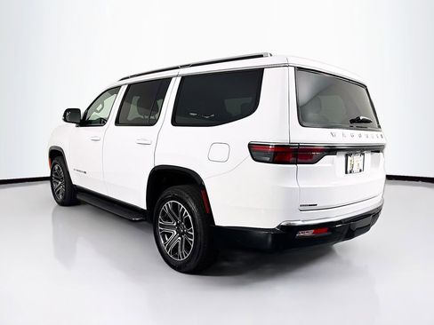 Used 2025 Jeep Wagoneer Series II w/ 8-Passenger Seating Package image 7